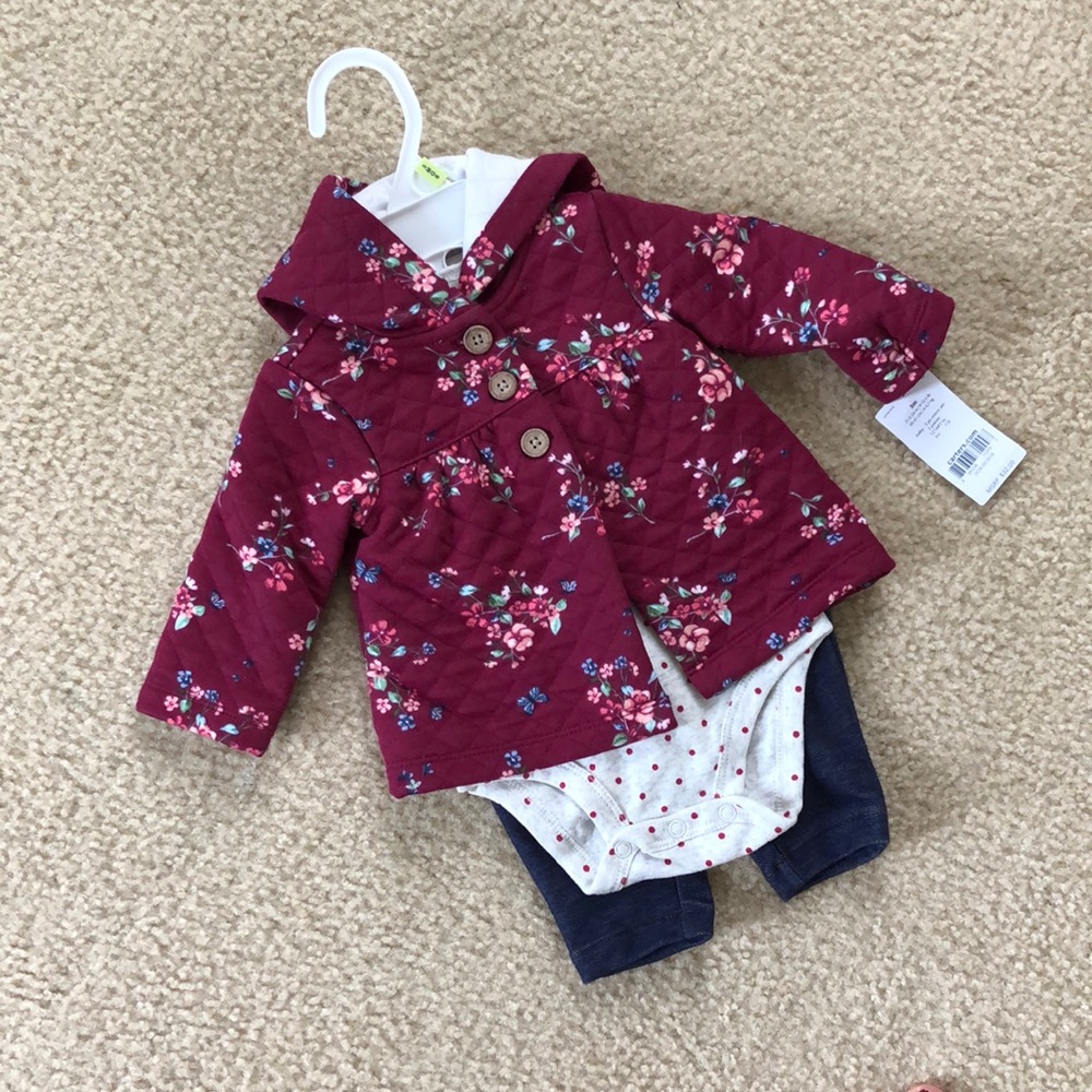 Carter’s Infant Outfit
